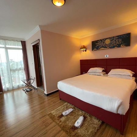 Moonlight Hotel 아디스아바바 외부 사진