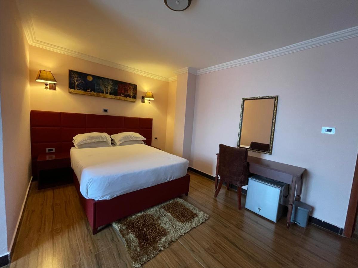 Moonlight Hotel 아디스아바바 외부 사진