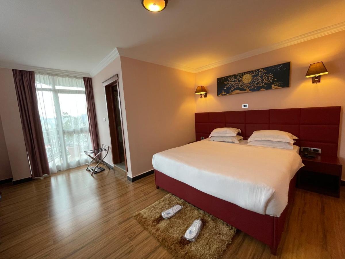 Moonlight Hotel 아디스아바바 외부 사진